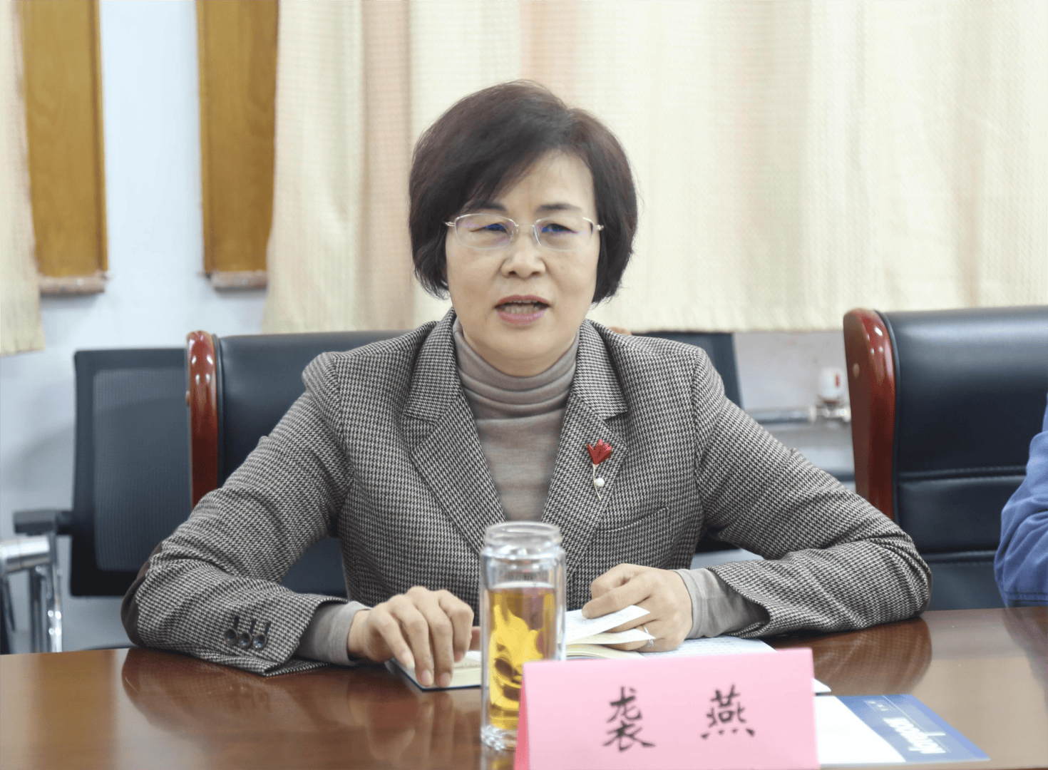 山东省政府参事袭燕主动投案 曾任山东省卫健委主任 上月曾参加医学论坛